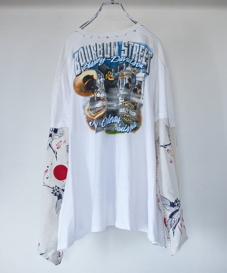 "胸にも両手にも背中にもいる" It's on my chest, in my hands, on my back, Rebuild by vintages