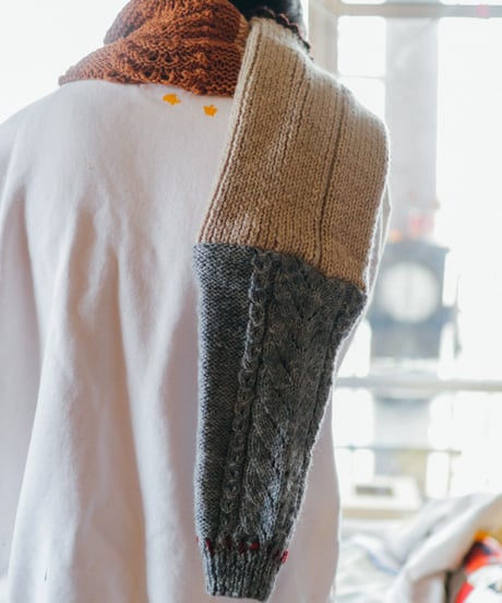 "灰髪少女とフランス" Vintage knit Rebuild Muffler by French antique and platinum