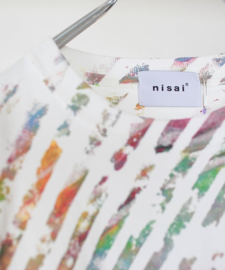 "虹はまだ残っている" The rainbow still remains, Multicolor hand-printed T-shirt