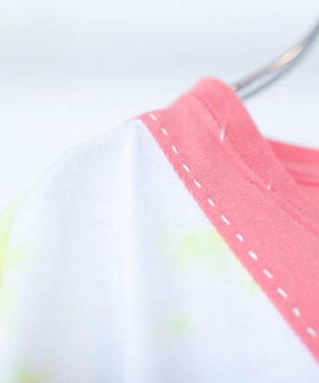 "ピンクナイトウィズイエローフラワーズ" pink night with yellow flowers T-shirt, Rebuild by vintages