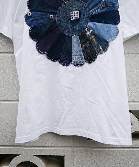 "私だけの花のTシャツ 第八十色" My own flower T-shirt, patchworked by vintages