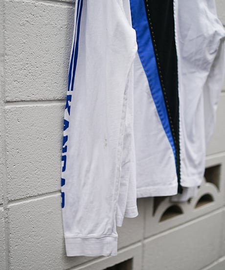 "音楽が鳴ってる" The music is playing, rebuild by vintages