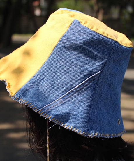 "両A面の青色彩" Blue Patchwork With Rainbow reversible hat, Rebuild by vintages