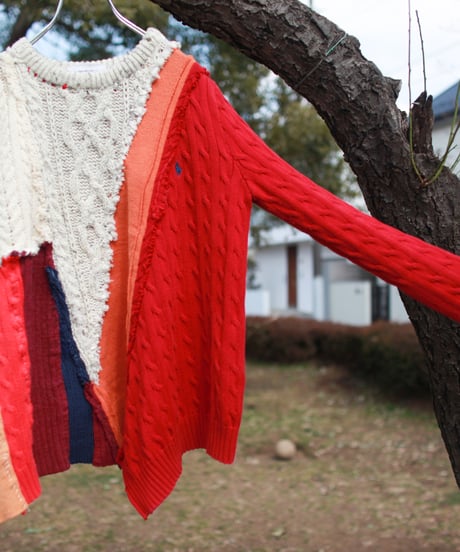 "その色情は不均衡なようで優しい手直しが繰り返されていた" Lust colors seemed to be unbalanced, and gentle repair was repeated