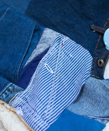 "つぎはぎのデニムニットフードマフラー 第三色" Patchwork denim knit hooded muffler, Rebuild by vintages