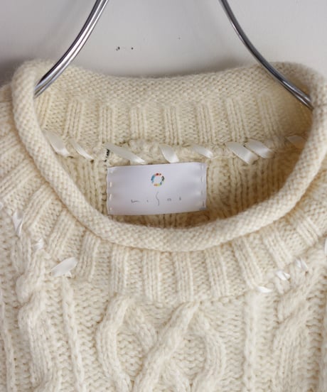 "あの日、青かっただけのニットセーター 2021年式" Past blue knit, reconstructed from blue and white knit vintages