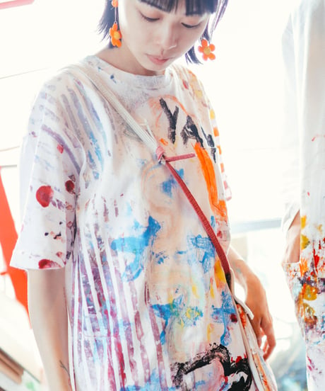 "遊びと色事" playful and colorful T-shirt, by hand-silk screen and hand-paint