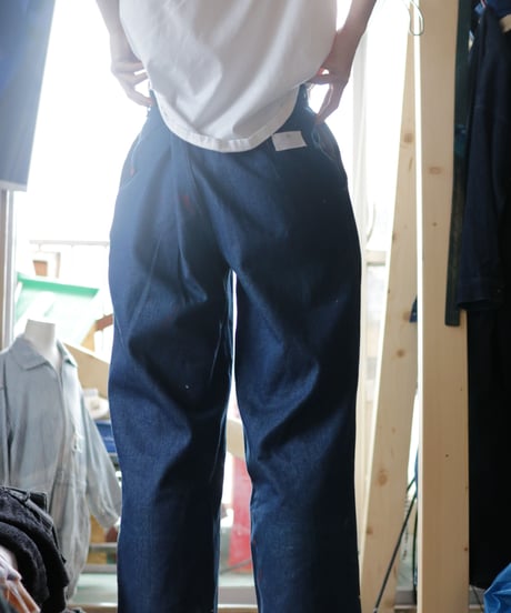 "デザイナーと画家" Drawing from Designer and painter,  Based on Vintage denim pants
