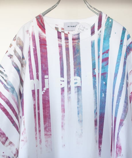 "色彩手刷りと刻まれた名前のTシャツ 第二十三色" T-shirt with hand-printed colors and engraved name