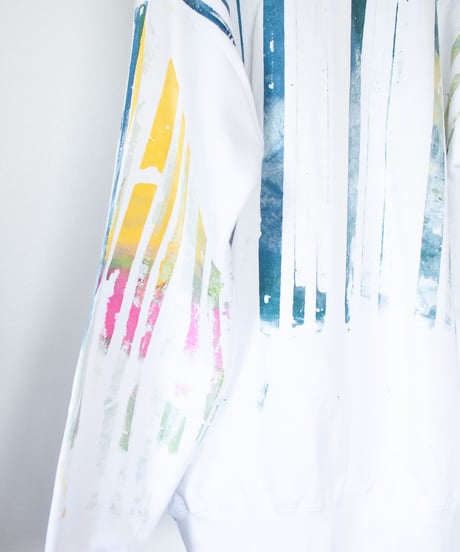 "明るい人" Trainer by Analog silk screen overlay blurring hand-print