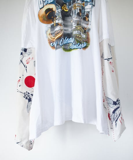 "胸にも両手にも背中にもいる" It's on my chest, in my hands, on my back, Rebuild by vintages