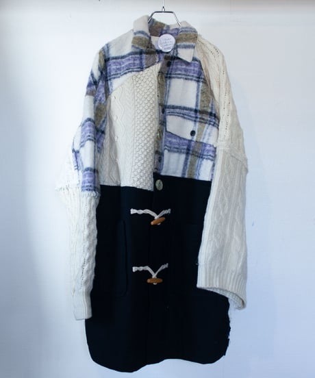 "ニットに侵食されてるコート" A coat eroded by knitwear, Rebuild by vintages