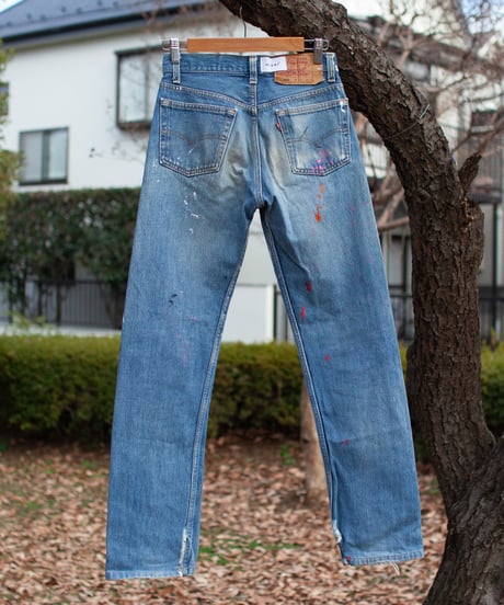 “白い祈り” White Prayer, Blue Courage, Based on Vintage Levi’s