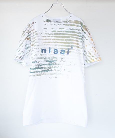"色彩手刷りと刻まれた名前のTシャツ 第五色" T-shirt with hand-printed colors and engraved name