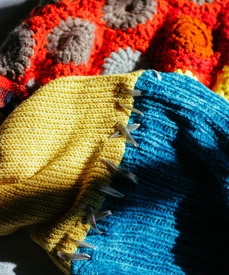 "銀と色彩とレトロ" Vintage knit Rebuild Muffler by Japan antique rug and Ribbon Stitch