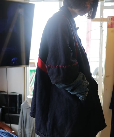 "赤が覗く夜" night with red gaze coat, reconstructed from french cloak and denim vintages