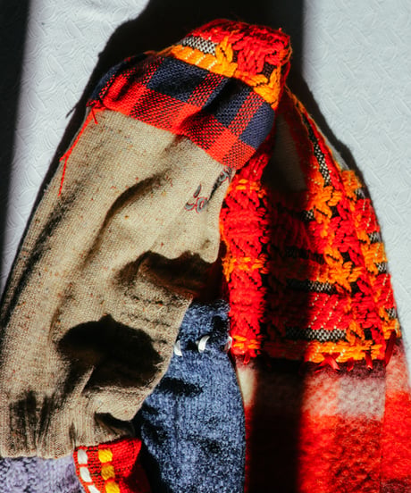"リボンとラグ" Vintage knit Rebuild Muffler by Rug and Ribbon Stitch