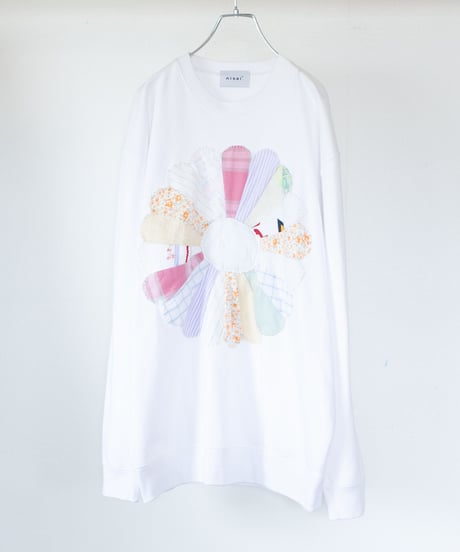 "私だけの花のトレーナー / 第一色" my own flower sweatshirt, patchworked by vintages