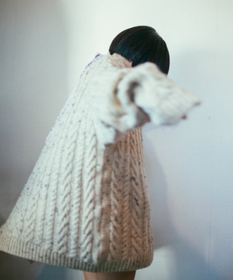 "私が握れたのはあの人のコートの袖だけ" I held the sleeve of that person's coat as I walked, Rebuild by vintages