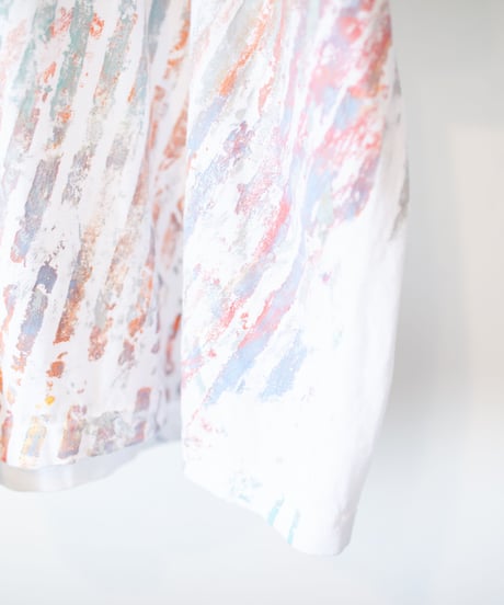 "光と色彩記録の箔手刷りTシャツ 第二色" T-shirt by Analog silk screen overlay blurring hand-print