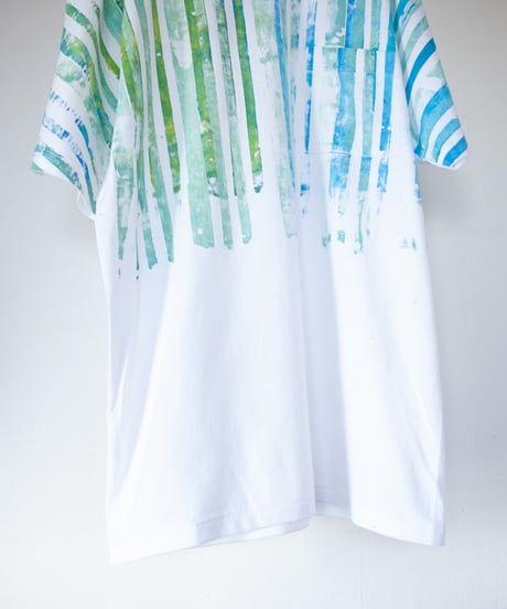 "草木が濡れる音" The sound of grass getting wet, Hand-printed silk-screen T-shirt