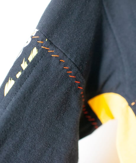 "風の日には飛ぼうとしてみる" from ELLEGARDEN long-sleeved T-shirt, Rebuild by vintages