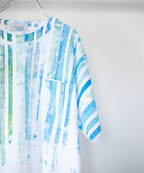 "草木が濡れる音" The sound of grass getting wet, Hand-printed silk-screen T-shirt