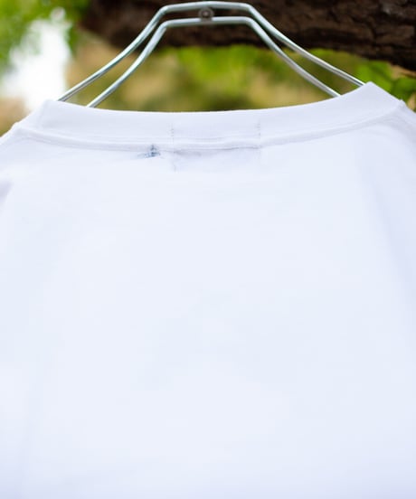 "青の名を刻んだロンT"  Long-sleeved T-shirt with the name of Blue
