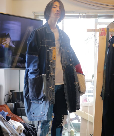 "まだ色彩になる前の三色" Signal Coat, reconstructed from denim and mix vintages