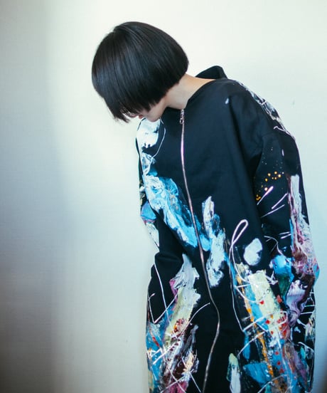 《0＜nisai+α≦Y》 riri zip painted coat / formed black