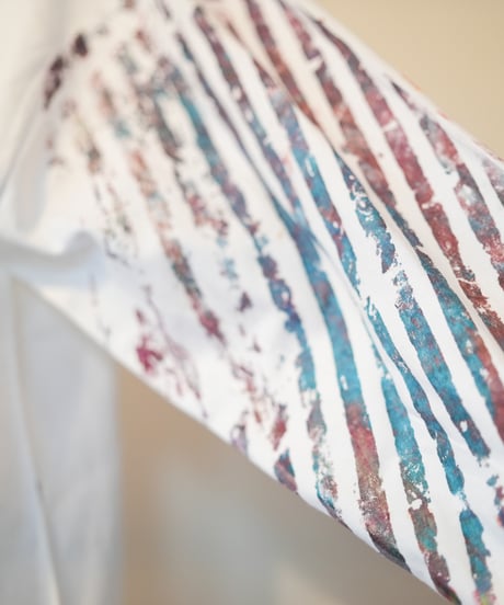 "色彩手刷りと刻まれた名のロンT 2024年版 第五色" T-shirt with hand-printed colors and engraved name