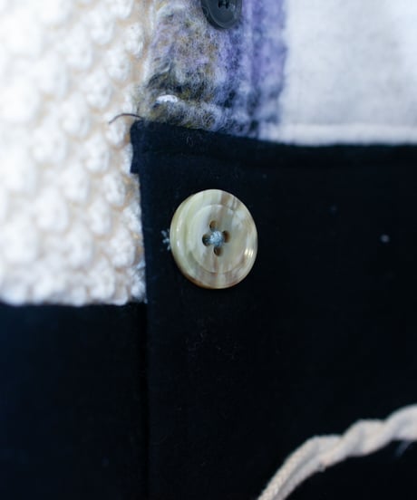 "ニットに侵食されてるコート" A coat eroded by knitwear, Rebuild by vintages