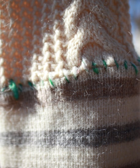 "色に抱かれる彼女のマフラー" Her muffler embraced by color, Rebuild by vintages