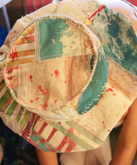 "色になでられ" Painted cloth with Antique lace Patchwork hat, Rebuild by vintages
