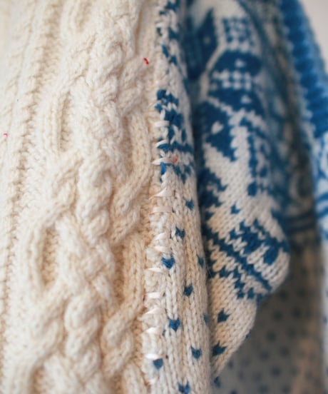 "君が笑う、遊ぶ青いカーディガン" Blue cardigan to play around, Rebuild by vintages