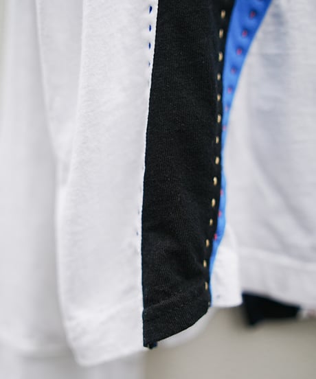 "音楽が鳴ってる" The music is playing, rebuild by vintages