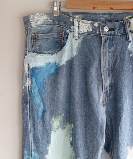 "贈花" Gifted Flowers paint, Based on Levis 505 denim