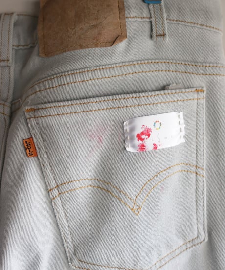 "重力の虹" Gravity's Rainbow, Based on Bleach Levis Orange tab
