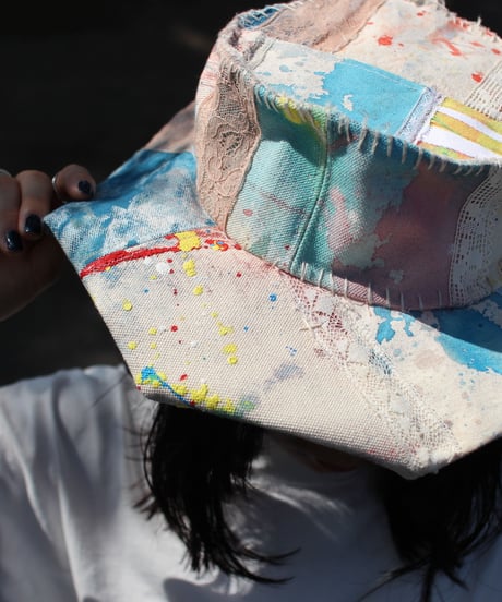 "色になでられ" Painted cloth with Antique lace Patchwork hat, Rebuild by vintages