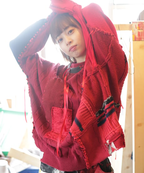 "レッドエンド・ガールフレンド" Red end girl friend, reconstructed from red knit vintages