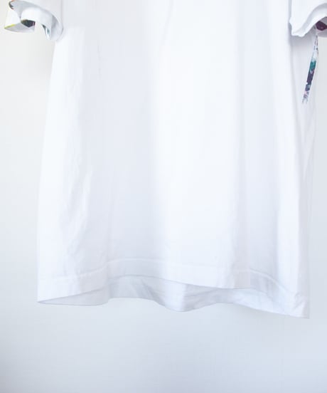 "色彩手刷りと刻まれた名前のTシャツ 第四色" T-shirt with hand-printed colors and engraved name