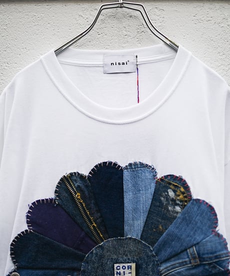 "私だけの花のTシャツ 第八十色" My own flower T-shirt, patchworked by vintages