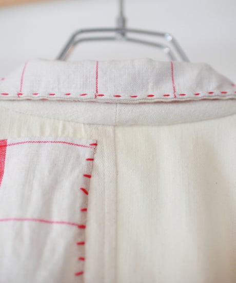 "手縫いの赤、包容と競争、青の兆し"  Inclusion and competition Hand-sewn red jacket, Rebuild by Vintages
