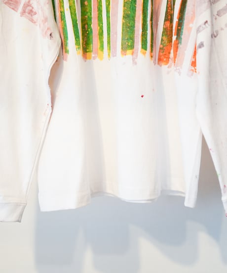 "色彩手刷りのロンT 2024年版 第一色" T-shirt with hand-printed colors
