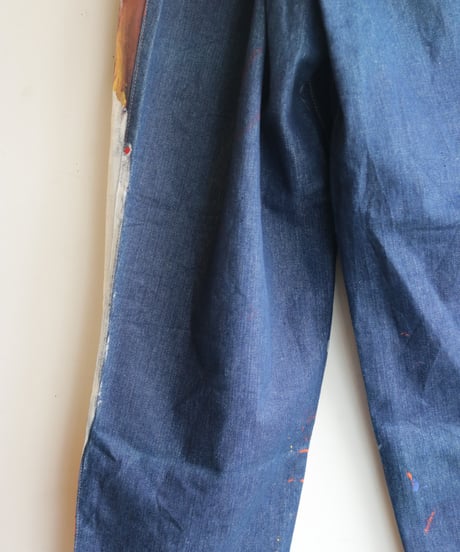 "デザイナーと画家" Drawing from Designer and painter,  Based on Vintage denim pants