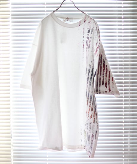 "色彩記録の手刷りのTシャツ 第一色" T-shirt by Analog silk screen overlay blurring hand-print