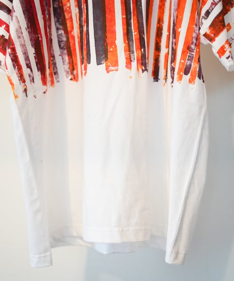 "色彩手刷りのTシャツ 2024年版 第一色" T-shirt with hand-printed colors