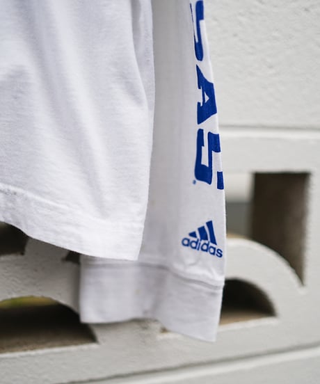 "音楽が鳴ってる" The music is playing, rebuild by vintages