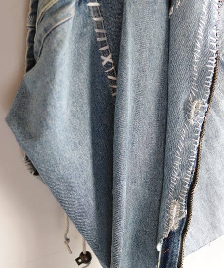 "すれちがって巡り合う青" FAREWELL AND REUNION Denim jacket, reconstructed from denim vintages