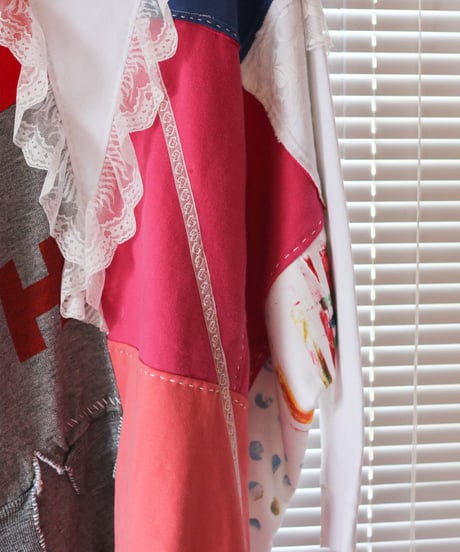 "リリィ" Lily Oversized multicolor patchwork and hand-stitching pull-over, rebuild by vintages